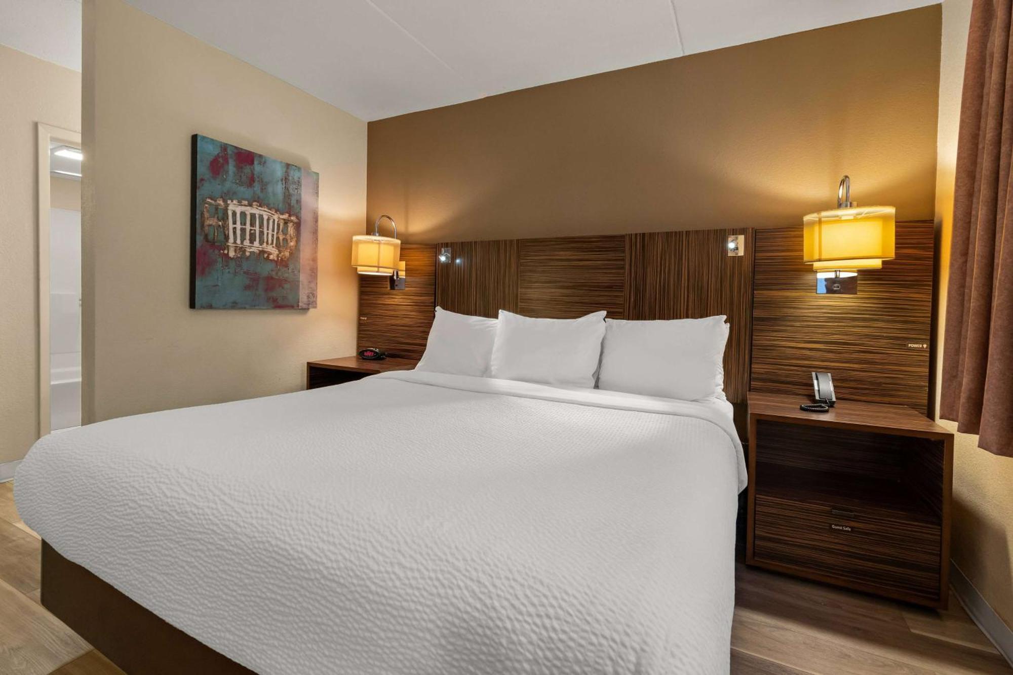 Ramada By Wyndham Harrisburg/hershey Area